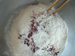 2、花样面食-福袋,搅拌均匀