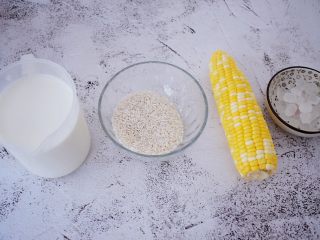 1、香浓奶香玉米汁,准备好材料
