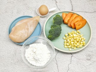 1、鸡胸蔬菜饼,准备好食材