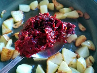 7、香辣土豆焖饭,加两勺豆瓣酱