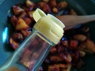 9、香辣土豆焖饭,加料酒