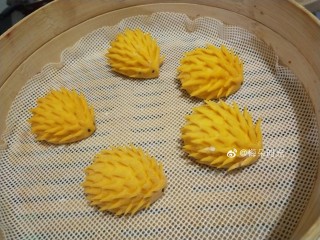 20、南瓜玫瑰花馒头,做好五个。
