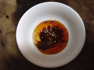 5、椒盐烤馍片,葱油和少许芝麻