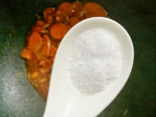 16、番茄火腿意面,一勺盐。