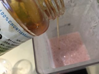 4、夏天的饮料-金牌,我们家小姐嗜甜…加了蜂蜜即刻完成！