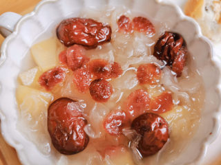 9、蔓越莓银耳羹简易养生壶版,成品