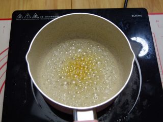 4、焦糖玛奇朵,电磁炉受热不均匀，中间会先变成焦糖色。