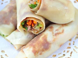 14、鸭肉卷饼,营养又美味。