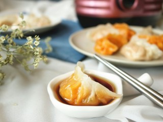 28、胡萝卜虾饺,蘸醋吃，美味无比。