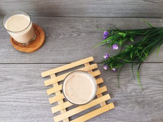 6、花生红枣豆浆,20分钟左右，营养的花生红枣豆浆完成，稍微晾一会就可饮用了！