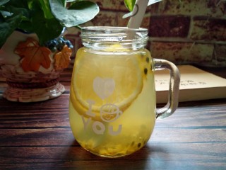 10、百香果柠檬蜂蜜水,味道好极了