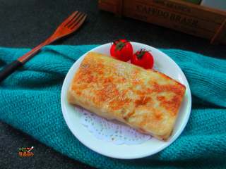 14、不用和面的猪肉盒子,一次可以多做一点，放入冰箱冷冻，想吃的时候拿出来煎一下