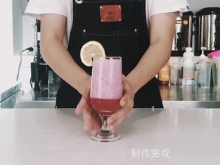 4、水果冰沙，度夏的绝配,装饰即可