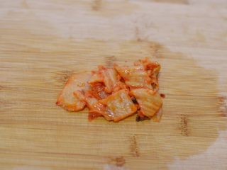 10、韩式荞麦冷面,泡菜切片。