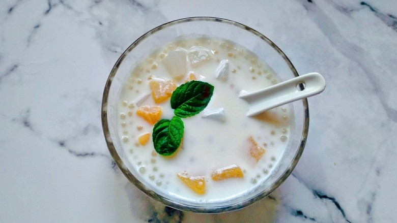 手煮奶茶西米露