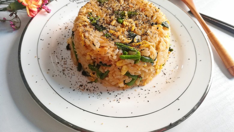 午餐-鸡蛋芥兰炒饭