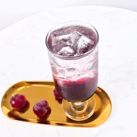 夏日水果气泡饮，长得漂亮还喝不胖