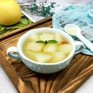 润肺滋养甜汤-----不一样的自制冰糖雪梨