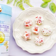 少女风的草莓牛奶冻