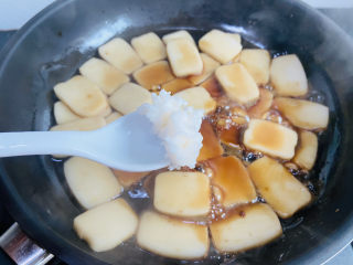 11、红糖年糕,加入适量猪油