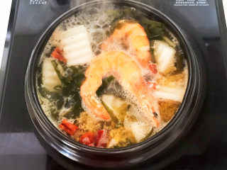 13、海带冬瓜汤,海带南瓜汤煲熟了~