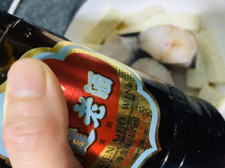 7、鳕鱼炖豆腐,加料酒；
