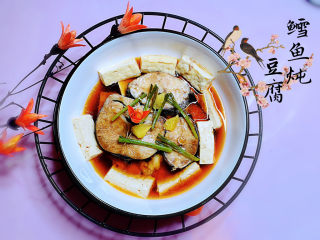 15、鳕鱼炖豆腐,鳕鱼炖豆腐，即简单，营养又丰富！