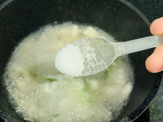 12、牡蛎豆腐汤,加盐；