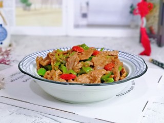 11、芹菜炒牛肉,简单快手家常小炒。