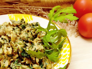 16、艾草煎蛋,装盘