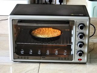 24、芝士榴莲饼,上下火200W，烤15分钟即可