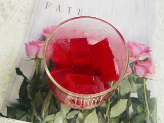 9、????秋天的第一杯火龙果撞燕麦奶‼️,火龙果肉放入杯中