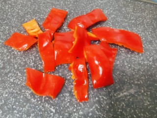 6、莲藕炒肉片,辣椒切片