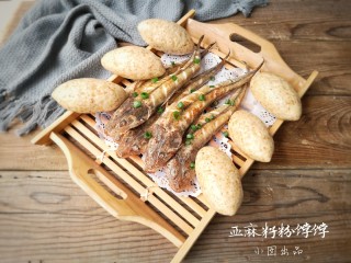 14、亚麻籽粉饽饽煎鱼,上桌。