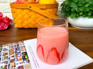 8、草莓酸奶,成品图二