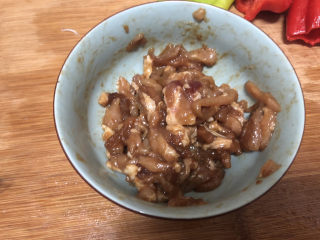 12、白玉菇炒肉,备用