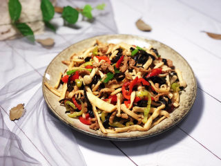 35、白玉菇炒肉,成品