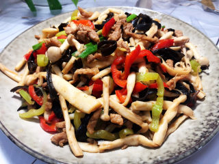 36、白玉菇炒肉,成品