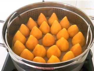 14、玉米面窝窝头,玉米面窝窝头做好了～