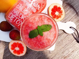 18、蜂蜜荔枝西柚汁,成品图