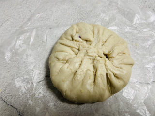 8、紫薯芝麻饼,像包包子一样收口