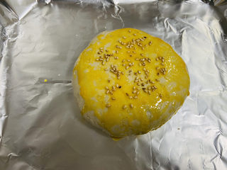 10、紫薯芝麻饼,撒上少许熟白芝麻