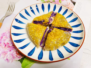 13、紫薯芝麻饼,紫薯芝麻饼