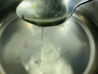 6、素炒白玉菇,加食用油