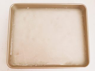 18、自制猪皮冻,猪皮冻凝固了,弹性十足