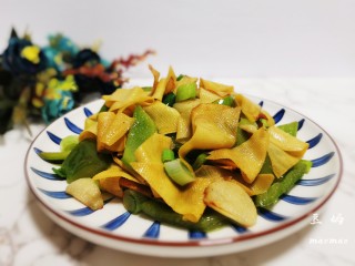 22、青椒炒豆皮,成品图