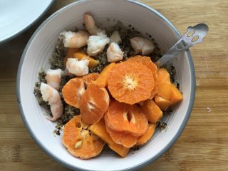 7、藜麦水果甜虾沙拉,➕水果虾仁