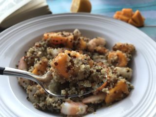 10、藜麦水果甜虾沙拉,甜甜的