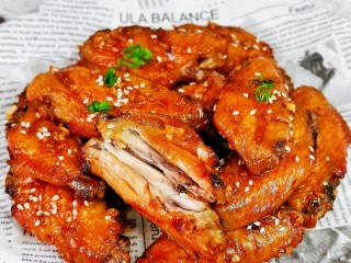 16、蒜香鸡翅,外焦里嫩，停不下来，味道赛过kfc呦。