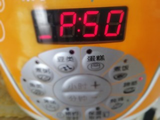 8、啤酒炖猪蹄,压力锅蹄筋档50分钟。